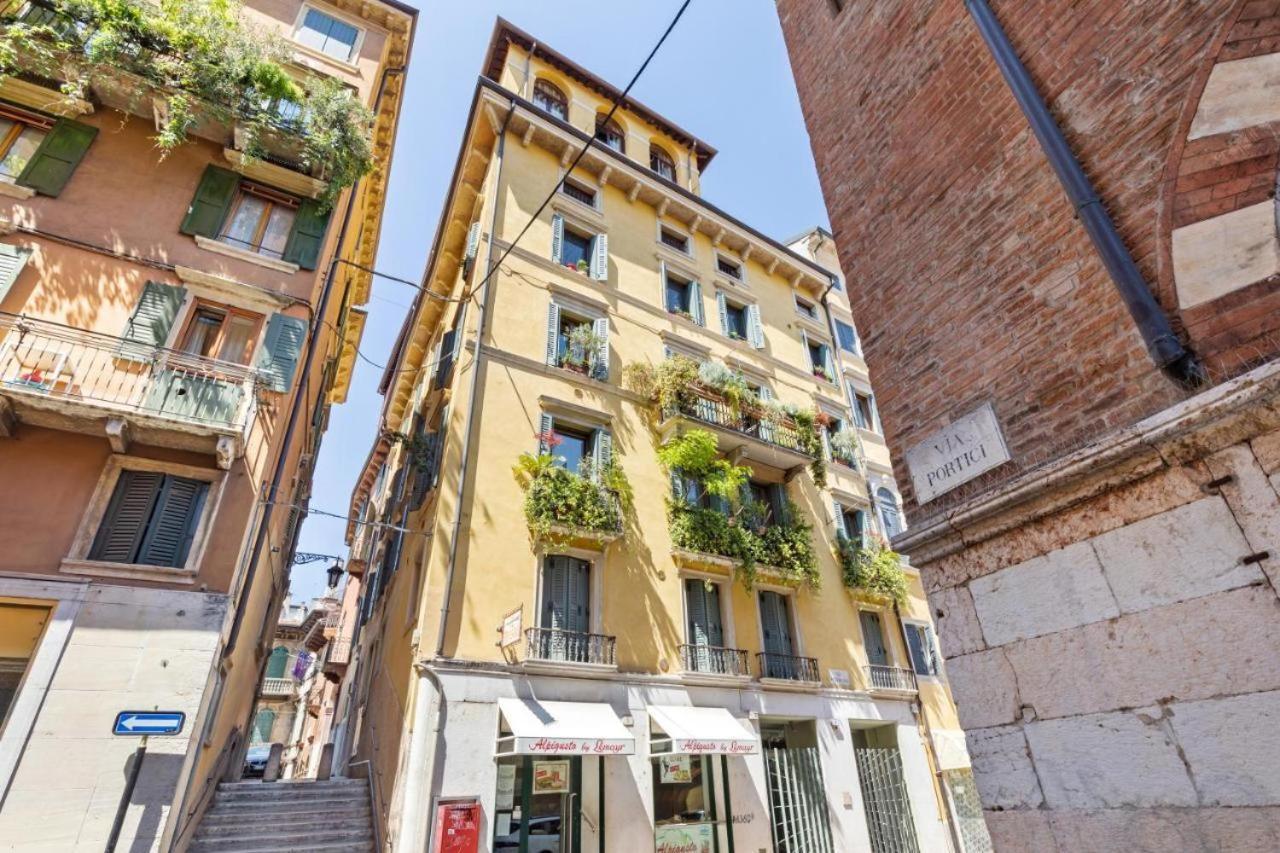 Verona Centro Piazza Erbe Eksteriør bilde